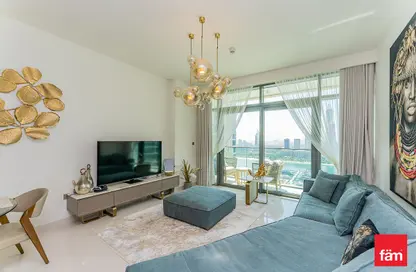 Living Room image for: Apartment - 1 Bedroom - 1 Bathroom for sale in Beach Vista - EMAAR Beachfront - Dubai Harbour - Dubai, Image 1