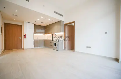 Apartment - 2 Bedrooms - 2 Bathrooms for rent in Azizi Riviera 20 - Meydan One - Meydan - Dubai