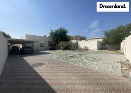 صورةتراس لـ: فيلا - 8 غرف نوم - 8 حمامات للبيع في البرشاء 2 - البرشاء - دبي, صورة 1