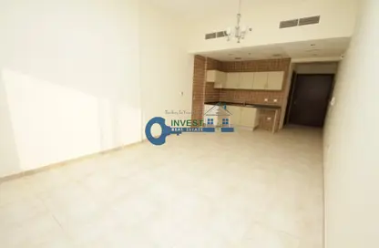 شقة - غرفة نوم - 2 حمامات للبيع في برج حمزة - مدينة دبي الرياضية - دبي