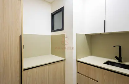 Apartment - 2 Bedrooms - 3 Bathrooms for rent in Empire Residence - Jumeirah Village Circle - Dubai