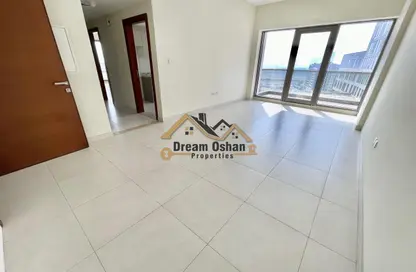 Apartment - 2 Bedrooms - 3 Bathrooms for rent in Al Waleed Garden 1 - Al Waleed Garden - Al Jaddaf - Dubai