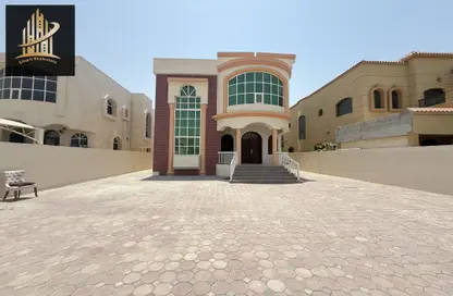 فيلا - 5 غرف نوم - 8 حمامات للبيع في 2 المويهات - المويهات - عجمان