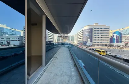 Apartment - 4 Bedrooms - 4 Bathrooms for rent in Silver Sands 2 - Mankhool - Bur Dubai - Dubai