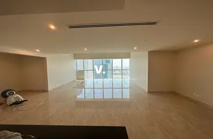 Apartment - 2 Bedrooms - 2 Bathrooms for rent in Sama Tower - Sheikh Zayed Road - Dubai