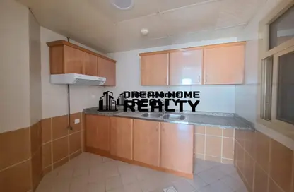 Apartment - 1 Bedroom - 1 Bathroom for rent in Al Khan 5 building - Al Khan - Sharjah