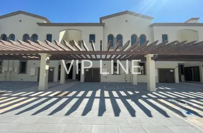 Townhouse - 2 Bedrooms - 3 Bathrooms for sale in Bloom Living - Zayed City (Khalifa City C) - Khalifa City - Abu Dhabi