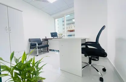 Office Space - Studio - 1 Bathroom for rent in Aspin Tower - Sheikh Zayed Road - Dubai