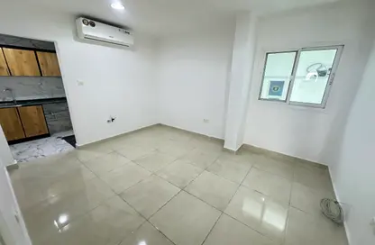 Apartment - Studio - 1 Bathroom for rent in Al Mushrif - Abu Dhabi