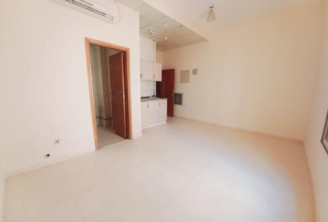 15572001 - Property Image 2