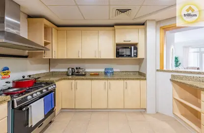 Apartment - 3 Bedrooms - 4 Bathrooms for rent in Al Nabat - Shoreline Apartments - Palm Jumeirah - Dubai