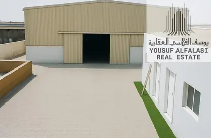 Warehouse - Studio - 2 Bathrooms for rent in Al Sajaa Industrial - Al Sajaa - Sharjah
