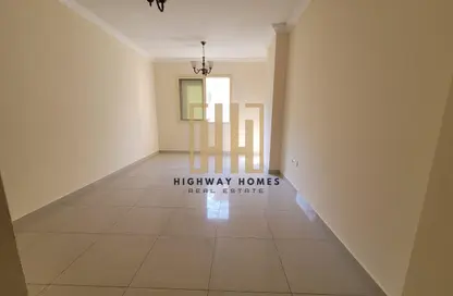 شقة - 2 غرف نوم - 2 حمامات للايجار في يو أو إس - تجارية مويلح - الشارقة