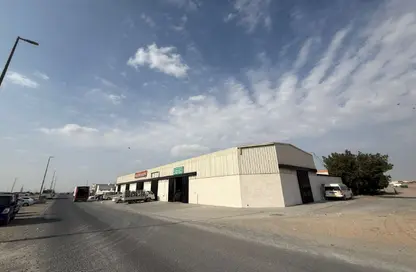 Warehouse - Studio - 7+ Bathrooms for sale in Al Sajaa Industrial - Al Sajaa - Sharjah Warehouse - Studio - 7+ Bathrooms for sale in Al Sajaa Industrial - Al Sajaa - Sharjah