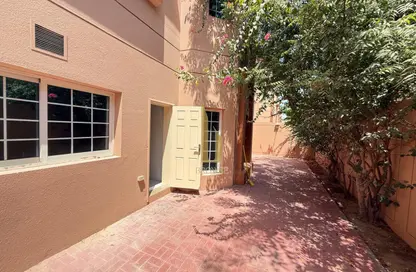 Villa - 5 Bedrooms - 5 Bathrooms for rent in Umm Suqeim 2 Villas - Umm Suqeim 2 - Umm Suqeim - Dubai