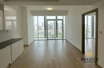 Apartment - 1 Bedroom - 2 Bathrooms for rent in Bloom Towers B - Bloom Towers - Jumeirah Village Circle - Dubai