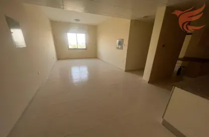 Apartment - 2 Bedrooms - 3 Bathrooms for rent in Building 11 - Yasmin Village - Ras Al Khaimah