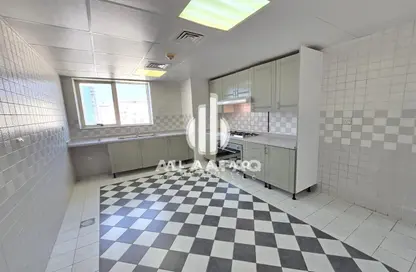 Apartment - 3 Bedrooms - 4 Bathrooms for rent in Al Majaz 1 - Al Majaz - Sharjah
