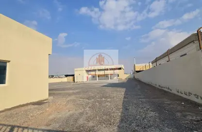 مستودع - استوديو - 1 حمام للايجار في أم الثعوب - أم القيوين