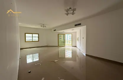 Apartment - 2 Bedrooms - 4 Bathrooms for rent in Al Majaz 2 - Al Majaz - Sharjah Apartment - 2 Bedrooms - 4 Bathrooms for rent in Al Majaz 2 - Al Majaz - Sharjah