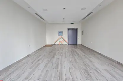 Office Space - Studio for rent in Tamani Art Tower - Business Bay - Dubai