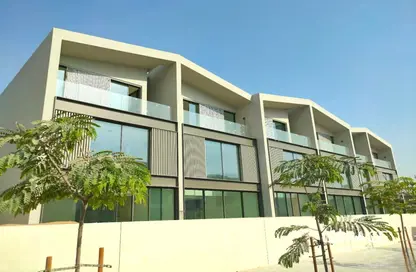 Townhouse - 3 Bedrooms - 3 Bathrooms for sale in Nad Al Sheba Gardens - Nad Al Sheba 1 - Nad Al Sheba - Dubai