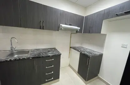 شقة - 1 حمام للبيع في بارك فيل 07 - المدينة العالمية المرحلة 2 - 4 الورسان - الورسان - دبي