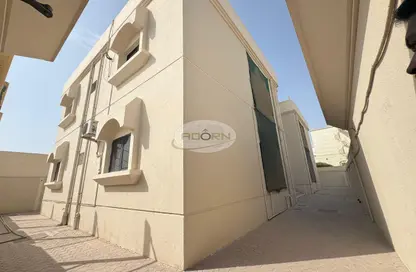 Villa - Studio - 7+ Bathrooms for rent in Al Satwa - Dubai