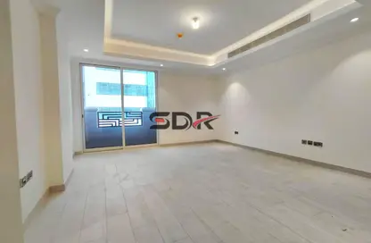 Apartment - 2 Bedrooms - 3 Bathrooms for rent in Sola Tower - Al Najda Street - Abu Dhabi