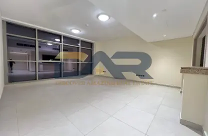 Apartment - 1 Bedroom - 2 Bathrooms for rent in Lord Tower - Al Raha Beach - Abu Dhabi