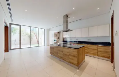 Villa - 5 Bedrooms - 1 Bathroom for rent in Umm Suqeim 3 Villas - Umm Suqeim 3 - Umm Suqeim - Dubai