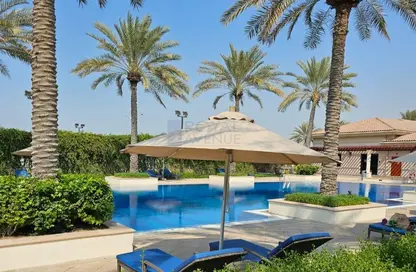 Pool image for: Apartment - 2 Bedrooms - 3 Bathrooms for rent in Saadiyat Beach Residences - Saadiyat Beach - Saadiyat Island - Abu Dhabi, Image 1