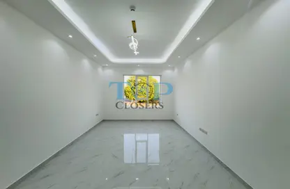 شقة - 2 غرف نوم - 2 حمامات للايجار في المرايجب - الجيمي - العين