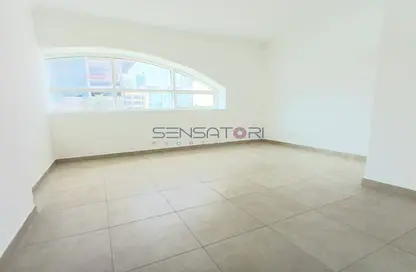 شقة - 2 غرف نوم - 3 حمامات للايجار في بلازا ريسدينس 2 - بلازا ريزيدنس - قرية الجميرا سركل - دبي