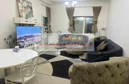 شقة - 2 غرف نوم - 2 حمامات للايجار في 2 مبنى تايجر - شارع التعاون - التعاون - الشارقة