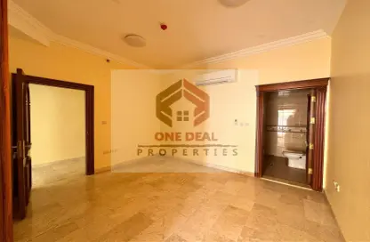 Empty Room image for: Apartment - 2 Bedrooms - 2 Bathrooms for rent in Asharej - Al Ain, Image 1