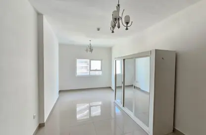 Apartment - Studio - 1 Bathroom for rent in JS Tower - Dubai Sports City - Dubai