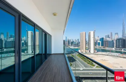 Balcony image for: Apartment - 1 Bedroom - 2 Bathrooms for sale in SOL Bay - Business Bay - Dubai, Image 1