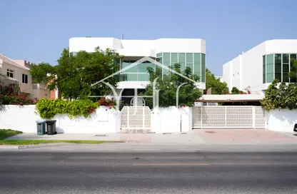 Villa - 5 Bedrooms - 6 Bathrooms for rent in Umm Suqeim 1 Villas - Umm Suqeim 1 - Umm Suqeim - Dubai