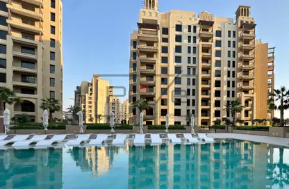 Apartment - 2 Bedrooms - 2 Bathrooms for sale in Al Jazi 2 - Madinat Jumeirah Living - Umm Suqeim - Dubai