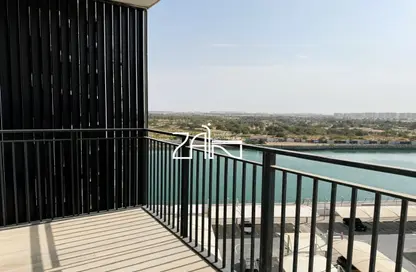 Apartment - 2 Bedrooms - 2 Bathrooms for rent in Waters Edge - Yas Island - Abu Dhabi