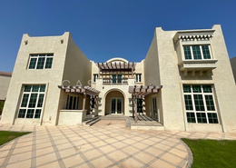 Spacious 5 bed+maids Master View