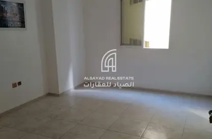 شقة - 2 غرف نوم - 2 حمامات للايجار في دار المجاز - شارع جمال عبد الناصر - المجاز - الشارقة