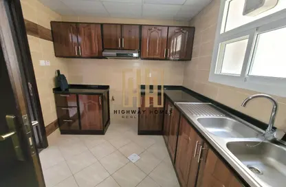 Apartment - 1 Bedroom - 2 Bathrooms for rent in Muwailih Building - Muwaileh - Sharjah