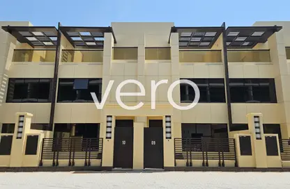 Townhouse - 3 Bedrooms - 5 Bathrooms for rent in Arenco Villas - Jumeirah Village Circle - Dubai