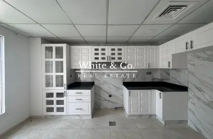 Villa - 3 Bedrooms - 4 Bathrooms for rent in Springs 11 - The Springs - Dubai