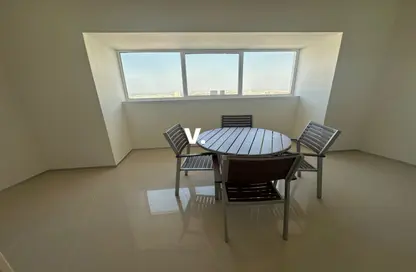 شقة - غرفة نوم - 2 حمامات للايجار في فندق أسكوت بارك - شارع الشيخ زايد - دبي