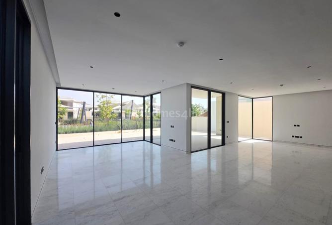 15151105 - Property Image 2