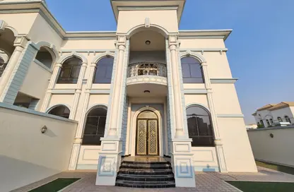 Villa - 5 Bedrooms - 6 Bathrooms for rent in Hoshi - Al Badie - Sharjah