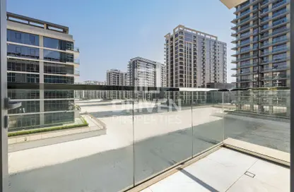 شقة - 3 غرف نوم - 4 حمامات للايجار في ريزيدنس ٨ - المنطقة وان - مدينة الشيخ محمد بن راشد - دبي